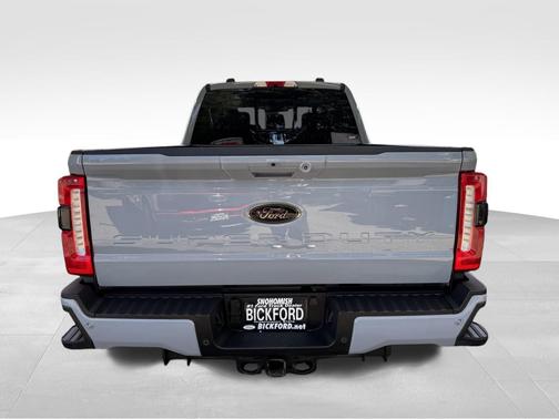 Glacier Gray Metallic Tri-Coat 2026 Ford F-350 Lariat