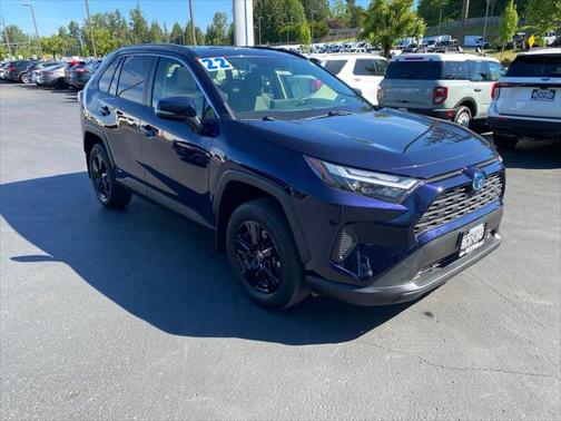 2022 Toyota RAV4 Hybrid XLE