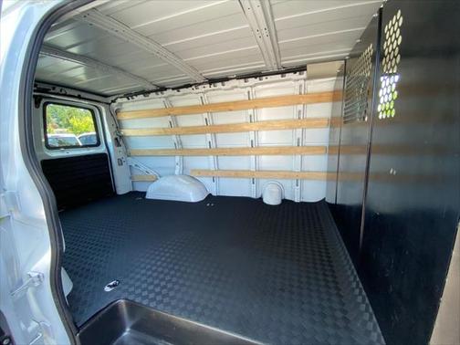 2023 GMC Savana 2500 Work Van