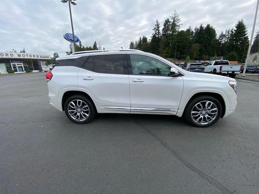 2023 GMC Terrain Denali
