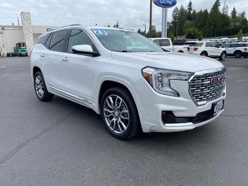 2023 GMC Terrain Denali