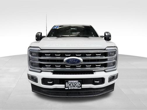 Star White Metallic Tri-Coat 2024 Ford F-350 Platinum