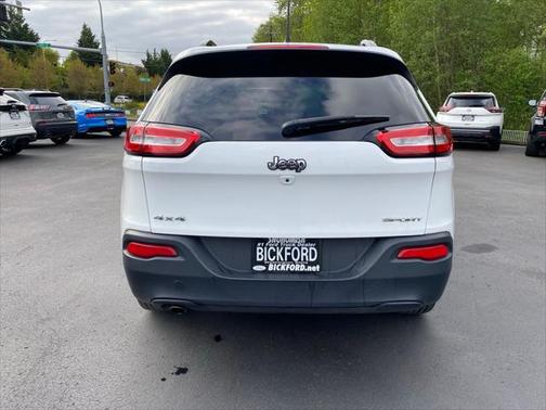 2017 Jeep Cherokee Sport