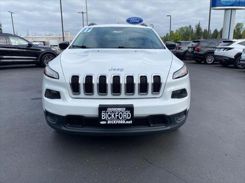 2017 Jeep Cherokee Sport