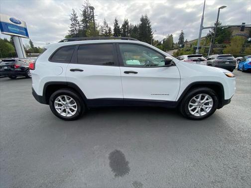 2017 Jeep Cherokee Sport