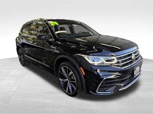Deep Black 2024 Volkswagen Tiguan 2.0T SEL R-Line 4MOTION
