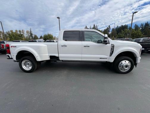 2024 Ford F-450 Platinum