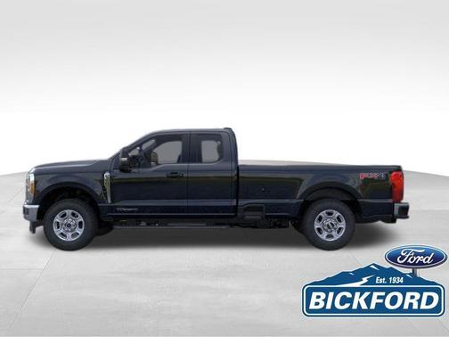 Agate Black Metallic 2026 Ford F-350 XLT