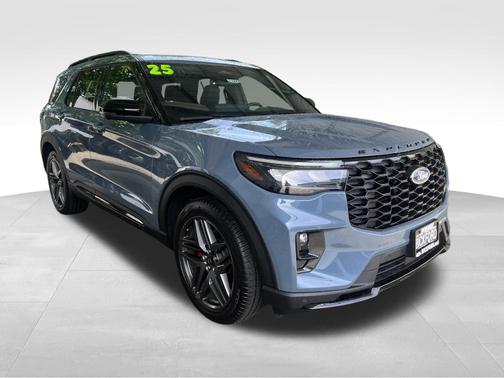 Vapor Blue 2025 Ford Explorer ST