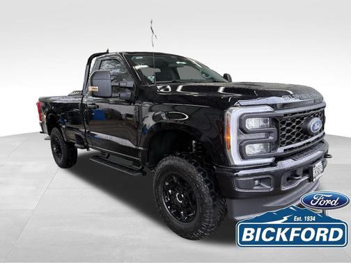 Black Metallic 2026 Ford F-250 XL