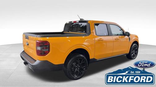 Orange Fury Metallic Tri-Coat 2026 Ford Maverick Lariat