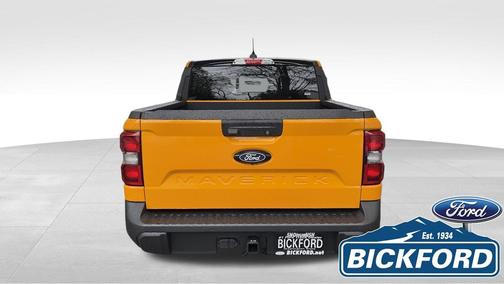Orange Fury Metallic Tri-Coat 2026 Ford Maverick Lariat
