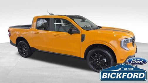 Orange Fury Metallic Tri-Coat 2026 Ford Maverick Lariat