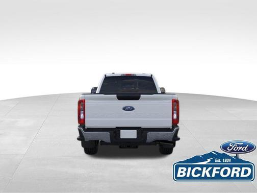 Oxford White 2026 Ford F-350 XLT