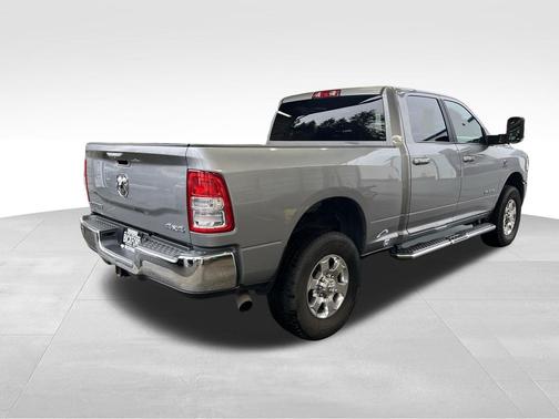 2020 RAM 2500 Big Horn Crew Cab 4x4 6'4' Box