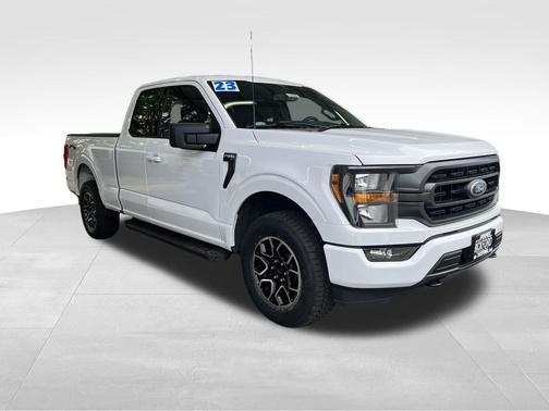 Oxford White 2023 Ford F-150 XLT