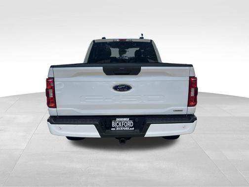 Oxford White 2023 Ford F-150 XLT