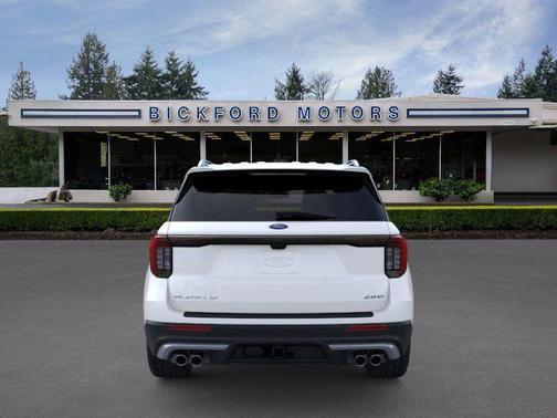 2025 Ford Explorer Platinum