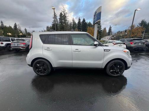 2017 Kia Soul Base