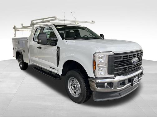 Oxford White 2025 Ford F-350 XL