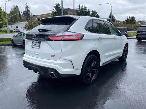 2022 Ford Edge ST