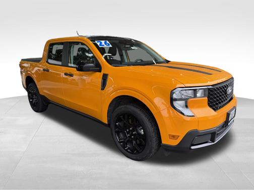 Orange Fury Metallic TC 2026 Ford Maverick XLT