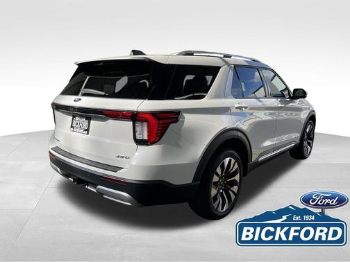 Star White Metallic Tri-Coat 2026 Ford Explorer Platinum