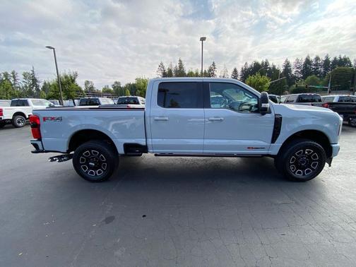 2025 Ford F-350 Platinum