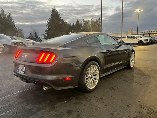 2017 Ford Mustang GT Premium