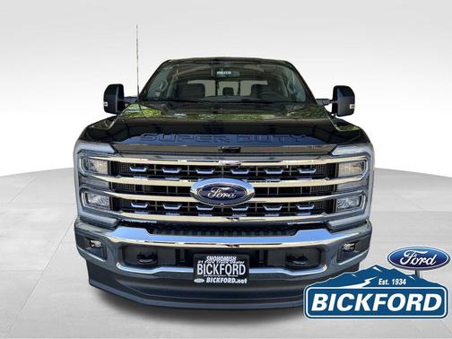 Agate Black Metallic 2026 Ford F-250 Lariat