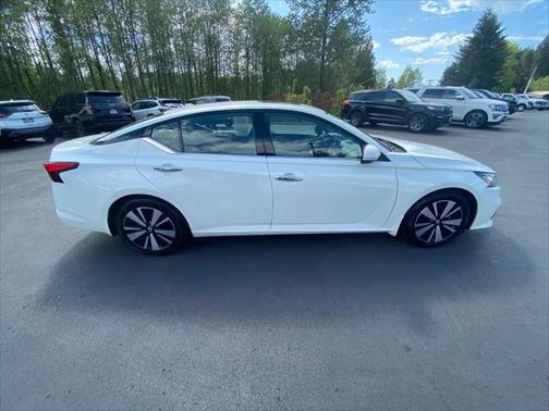 2022 Nissan Altima 2.5 SL