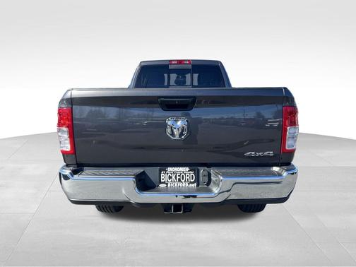 Granite Crystal Metallic Clearcoat 2019 RAM 3500 Tradesman Crew Cab 4x4 8' Box