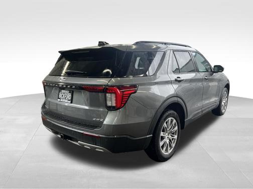 Carbonized Gray Metallic 2026 Ford Explorer Active