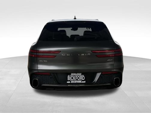 Melbourne Gray 2023 Genesis GV70 2.5T AWD