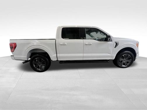 Oxford White 2023 Ford F-150 XLT