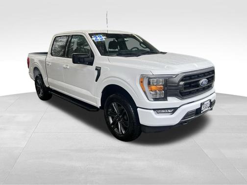 Oxford White 2023 Ford F-150 XLT