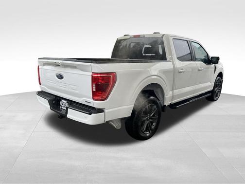 Oxford White 2023 Ford F-150 XLT