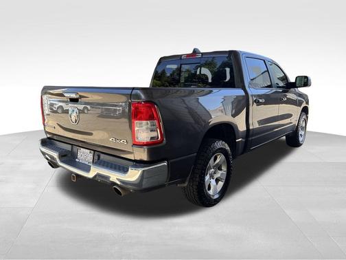 Granite Crystal Metallic Clearcoat 2019 RAM 1500 Big Horn