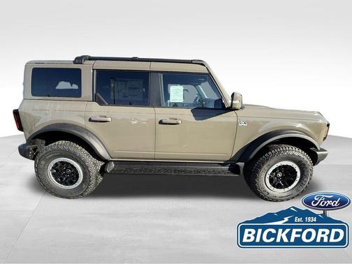 Marsh Gray 2025 Ford Bronco Outer Banks