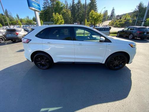 2022 Ford Edge ST Line