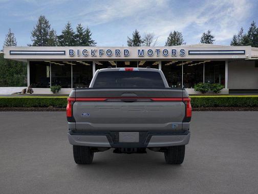 2025 Ford F-150 Lightning LARIAT