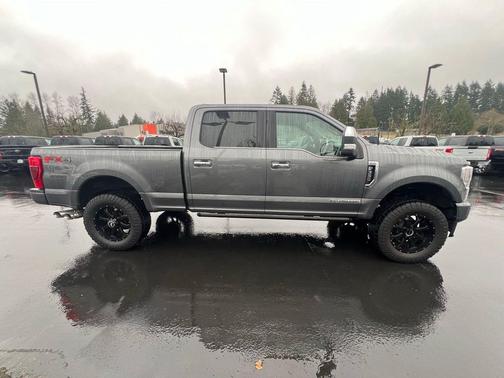 2022 Ford F-350 Platinum