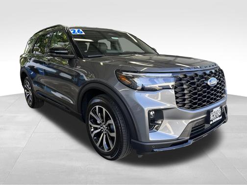Carbonized Gray Metallic 2026 Ford Explorer ST-Line 4WD