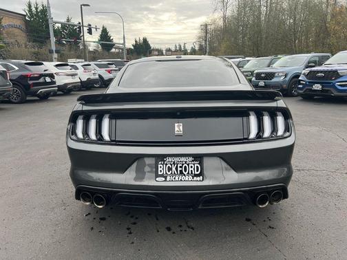 2017 Ford Shelby GT350 Base