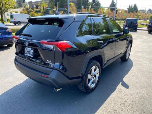 2021 Toyota RAV4 Hybrid XLE Premium