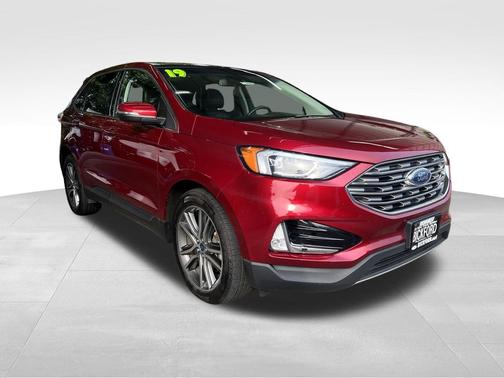 Ruby Red 2019 Ford Edge Titanium