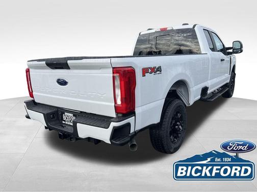 Oxford White 2026 Ford F-350 XL