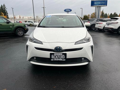 2020 Toyota Prius LE