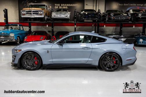 2022 Ford Shelby GT500 Base