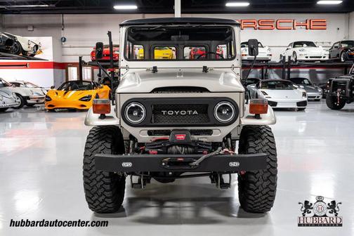 1974 Toyota Land Cruiser Base